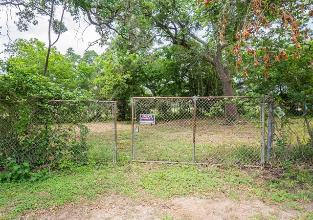 Photo 4 of Land for sale at 0 N Guinevere Dr, Bay City, TX 77414 | MLS# 14132153 | Listing updated on 2026-04-28