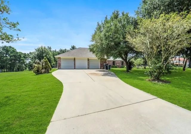 Photo 2 of Land for sale at 3011 Willow Oak Ln, Sealy, TX 77474 | MLS# 48253741 | Listing updated on 2026-08-19