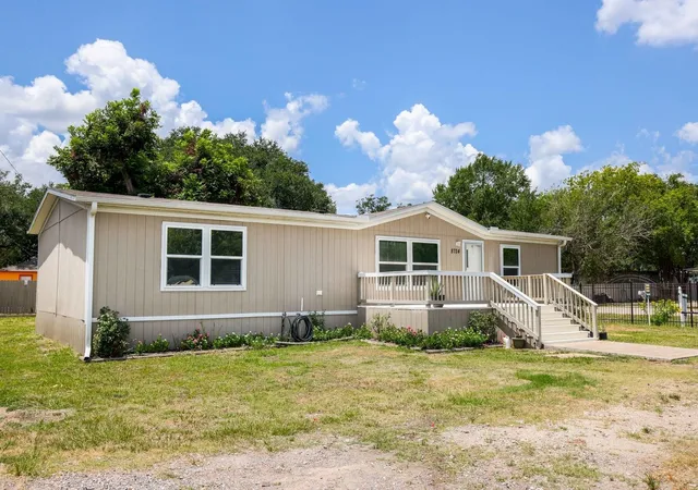 Photo 1 of Single family home for sale at 8724 Bloombury Ln, Houston, TX 77064 | MLS# 45197154 | Listing updated on 2026-08-27