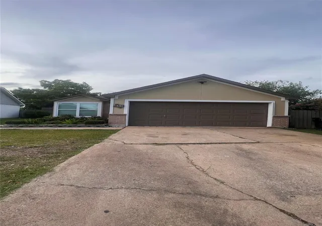 Homes for sale in Houston, TX | 6018 Beaconridge Dr, Houston, TX 77053 | MLS# 37629119