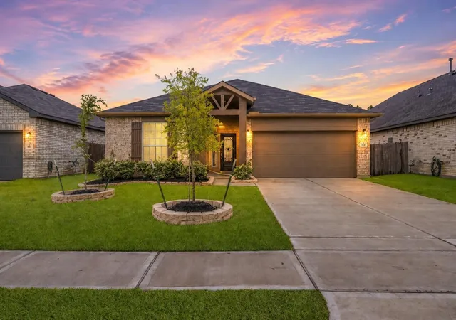 1st image of 814 White Pine Haven Ln, Crosby, TX 77532 | MLS# 88134361