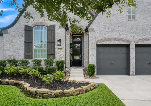 Photo 2 of Single family home for sale at 130 Sugar Pine Ct, Montgomery, TX 77316 | MLS# 94620425 | Listing updated on 2026-07-07