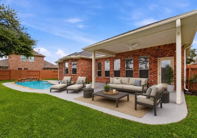 Homes for sale in Pearland, TX | 13401 Indigo Sands Dr, Pearland, TX 77584 | MLS# 8600811