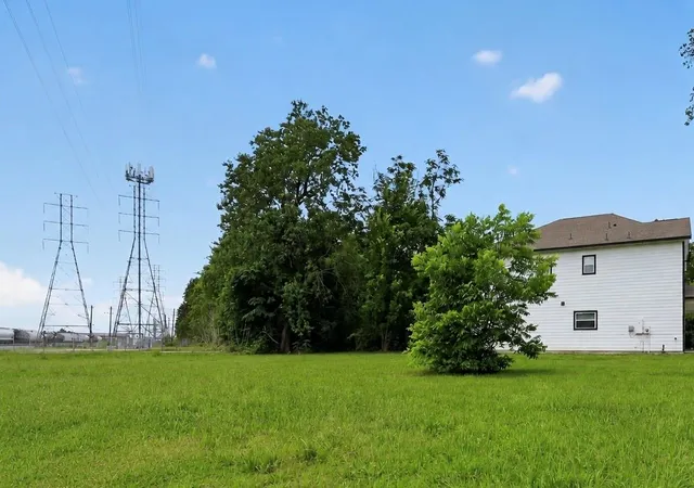 Photo 1 of Land for sale at 0 Karnes St, Houston, TX 77020 | MLS# 27084079 | Listing updated on 2026-06-12