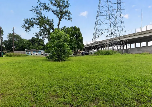 Photo 3 of Land for sale at 0 Karnes St, Houston, TX 77020 | MLS# 27084079 | Listing updated on 2026-06-12