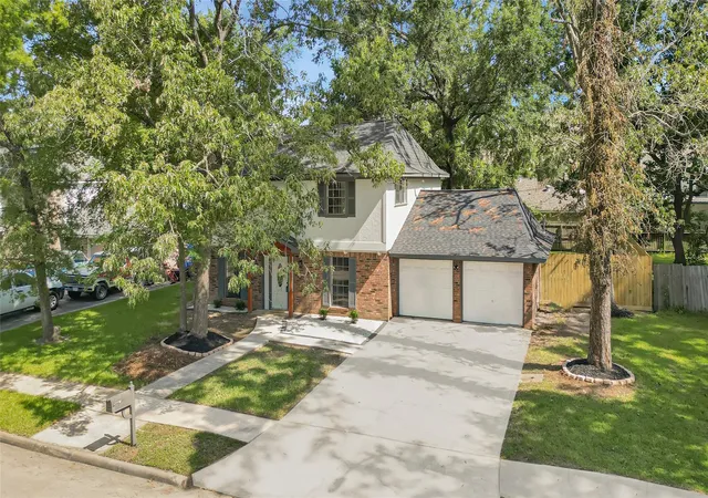 Photo 2 of Single family home for sale at 3704 Winter Hvn Dr, Baytown, TX 77521 | MLS# 630140 | Listing updated on 2026-10-07