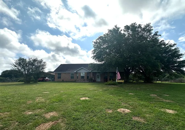 1st image of 6220 Mill Creek Rd, Cat Spring, TX 78933 | MLS# 20334670