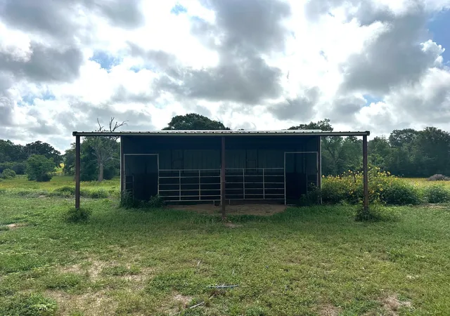 Photo 4 of Land for sale at 6220 Mill Crk Rd, Cat Spring, TX 78933 | MLS# 20334670 | Listing updated on 2026-08-24