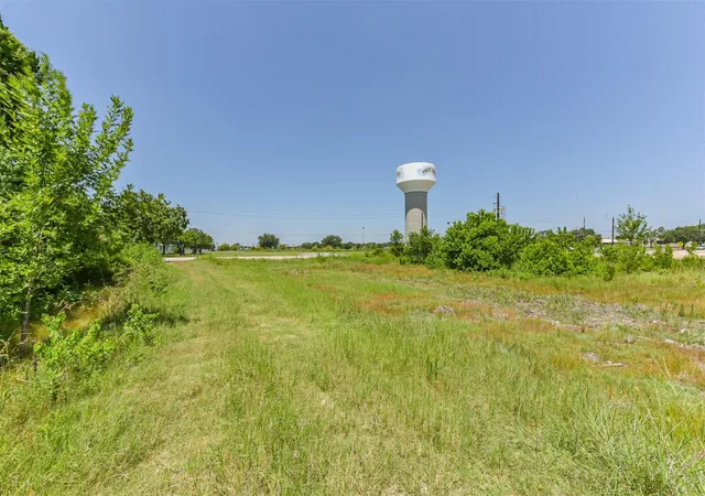 Photo 2 of Land for sale at 5226 N Main St, Baytown, TX 77521 | MLS# 85215633 | Listing updated on 2026-01-22