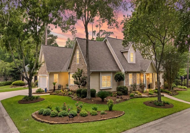 Photo 1 of Single family home for sale at 5 Maystar Ct, Spring, TX 77380 | MLS# 75411151 | Listing updated on 2026-06-25