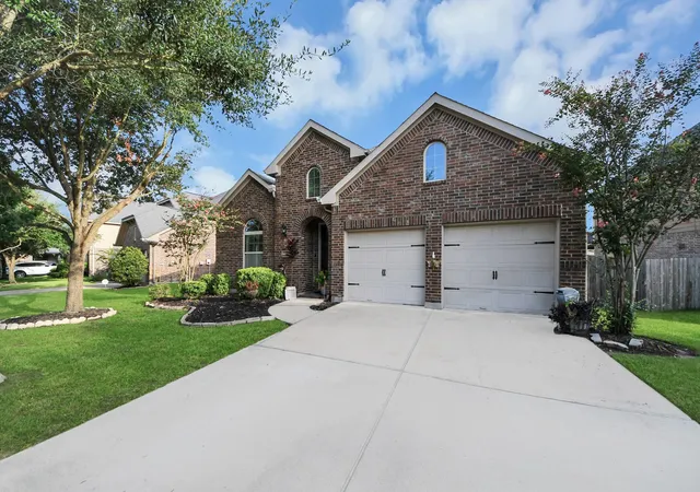 Photo 4 of Single family home for sale at 28802 Crested Butte Dr, Katy, TX 77494 | MLS# 41436103 | Listing updated on 2026-09-26