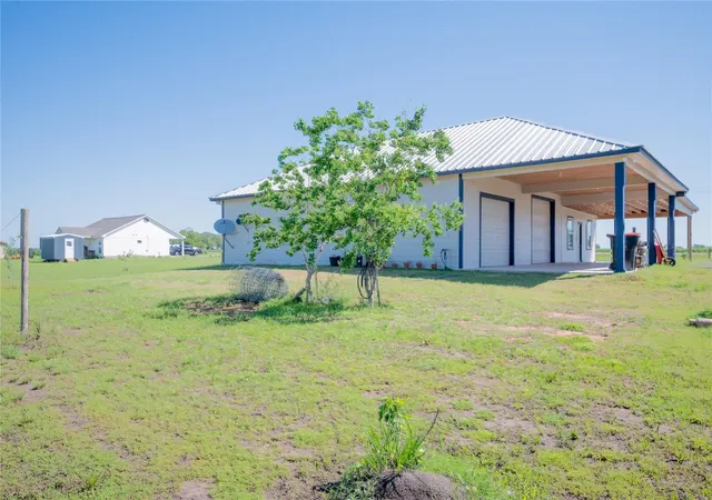 3rd image of 1015 Fm 960 Rd, El Campo, TX 77437 | MLS# 22567654