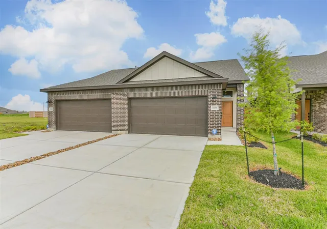 2nd image of 1868 Dry Cherry Ln #A and B, Dayton, TX 77535 | MLS# 65772676