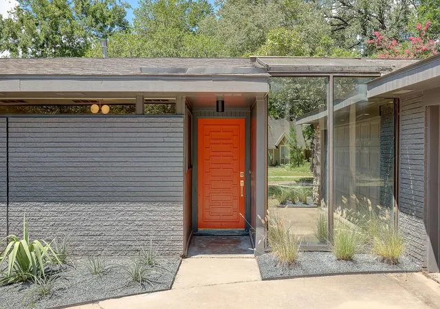 2nd image of 12914 Hansel Ln, Houston, TX 77024 | MLS# 949122