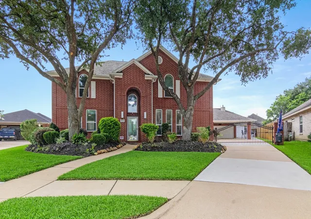 Homes for sale in Pasadena, TX | 4222 Blue Water Ct, Pasadena, TX 77505 | MLS# 4936556