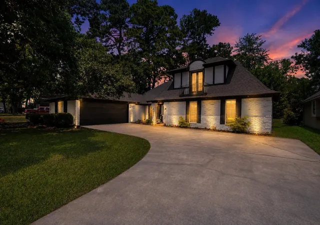 Photo 1 of Single family home for sale at 88 April Wind Dr S, Conroe, TX 77356 | MLS# 19612019 | Listing updated on 2026-08-29