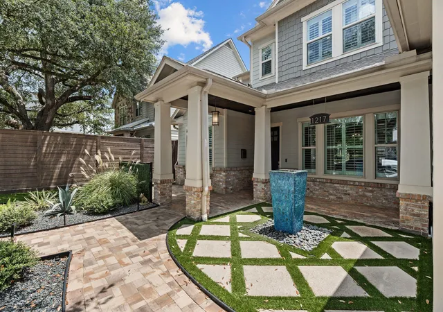 3rd image of 1217 Chippendale Rd, Houston, TX 77018 | MLS# 63652861