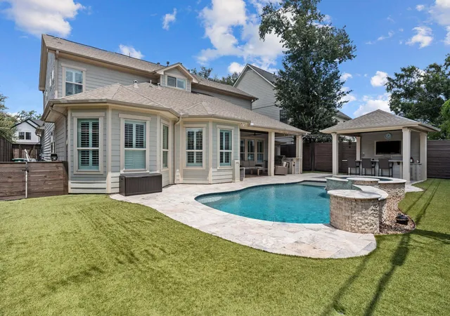 5th image of 1217 Chippendale Rd, Houston, TX 77018 | MLS# 63652861