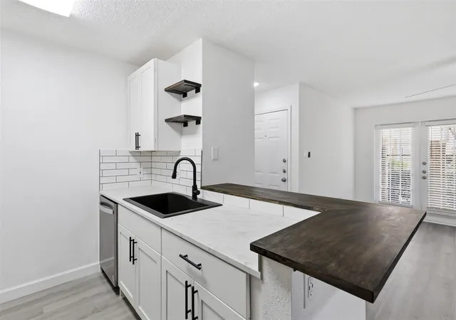 4th image of 3600 Jeanetta St #2707, Houston, TX 77063 | MLS# 48272714