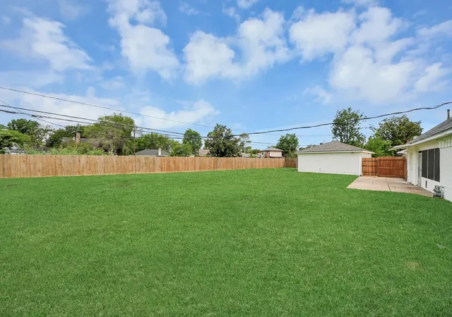Homes for sale in Houston, TX | 7230 Pella Dr, Houston, TX 77036 | MLS# 27436434