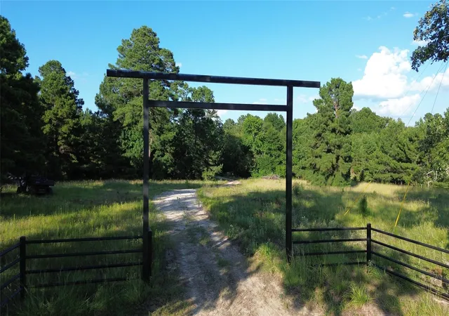 Homes for sale in Elkhart, TX | 511 County Road 112, Elkhart, TX 75839 | MLS# 67570178