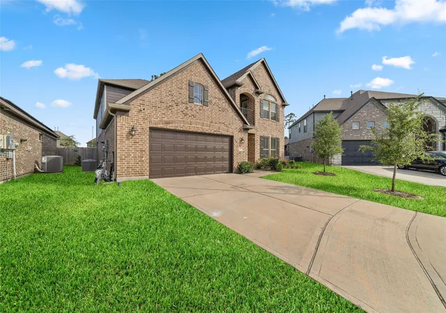 2nd image of 2802 Knotty Forest Dr, Spring, TX 77373 | MLS# 10789772