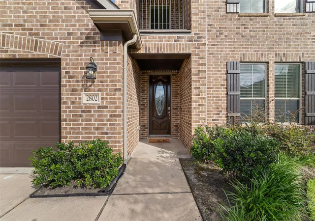 3rd image of 2802 Knotty Forest Dr, Spring, TX 77373 | MLS# 10789772