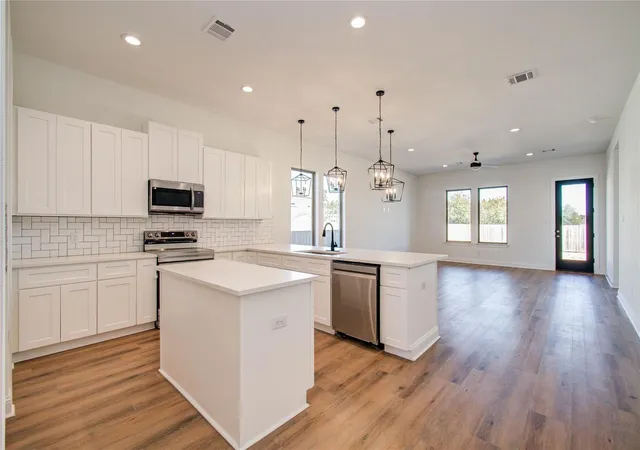 Photo 4 of Single family home for sale at 1248 Road 5802, Cleveland, TX 77327 | MLS# 86294790 | Listing updated on 2026-10-09