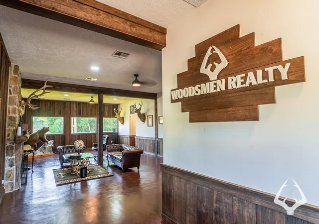 Photo 2 of Single family home for sale at 205 South Wheeler Ave, Colmesneil, TX 75938 | MLS# 9215817 | Listing updated on 2026-08-30
