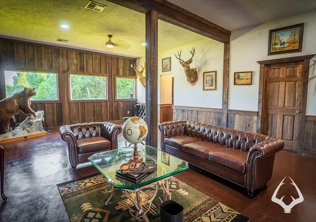 Photo 3 of Single family home for sale at 205 South Wheeler Ave, Colmesneil, TX 75938 | MLS# 9215817 | Listing updated on 2026-08-30