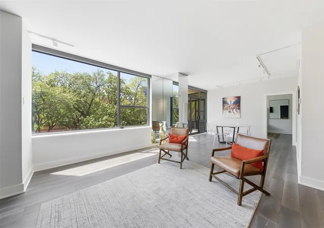4th image of 15 Greenway Plz #3A, Houston, TX 77046 | MLS# 51423951