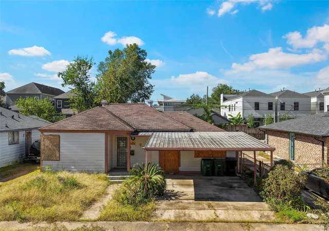 2nd image of 919 Lawrence St, Houston, TX 77008 | MLS# 76053809