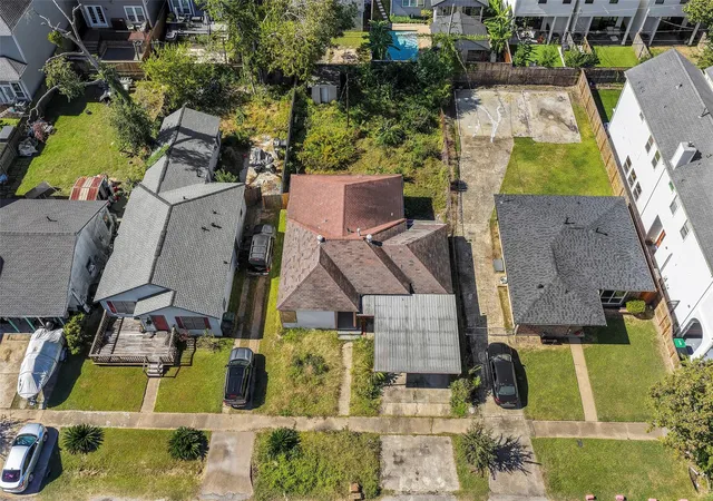4th image of 919 Lawrence St, Houston, TX 77008 | MLS# 76053809