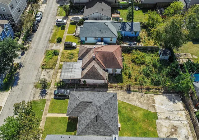 5th image of 919 Lawrence St, Houston, TX 77008 | MLS# 76053809