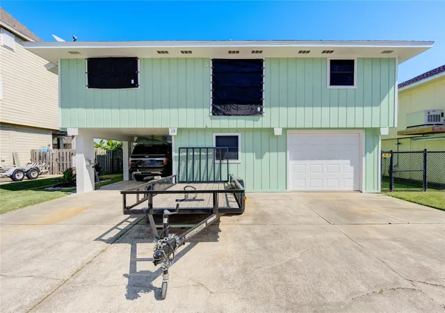 2nd image of 13 S Skimmer St, La Marque, TX 77568 | MLS# 43604125