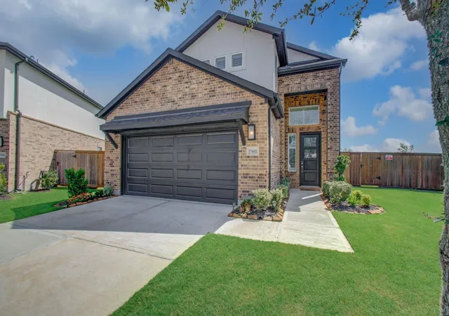 Photo 3 of Single family home for sale at 17602 Carnation Glen Dr, Richmond, TX 77407 | MLS# 65125104 | Listing updated on 2026-09-09