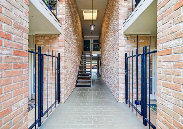 Photo 3 of Condo for sale at 2234 S Piney Point Rd #206, Houston, TX 77063 | MLS# 33062708 | Listing updated on 2026-06-16