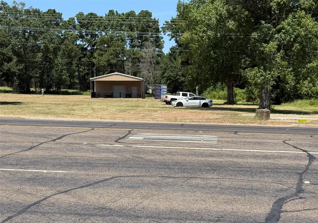 Photo 2 of Land for sale at 1331 Us Hwy 190 W, Oakhurst, TX 77359 | MLS# 86447582 | Listing updated on 2026-09-18