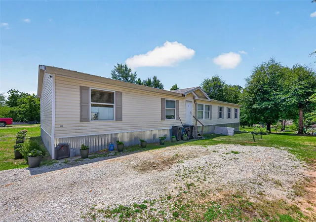 Photo 2 of Sale Pending at 494 Road 5202, Cleveland, TX 77327 | MLS# 75804238 | Listing updated on 2026-10-19