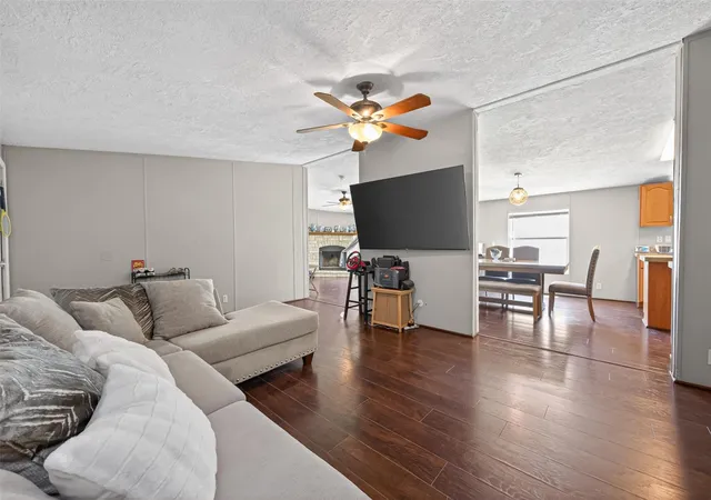 Photo 3 of Sale Pending at 494 Road 5202, Cleveland, TX 77327 | MLS# 75804238 | Listing updated on 2026-10-19