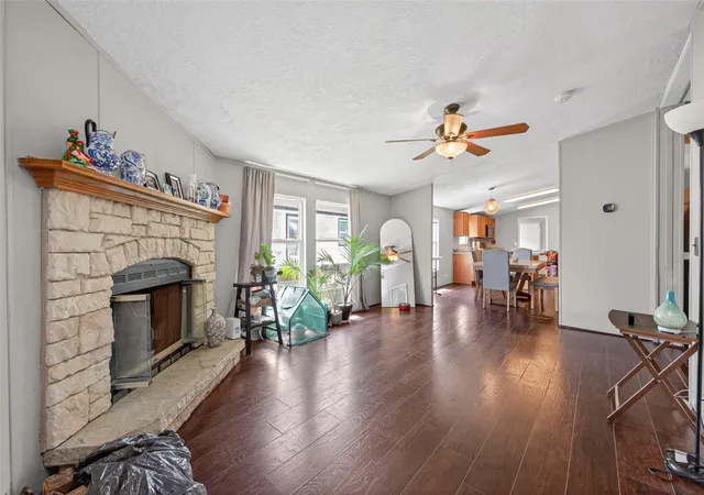 Photo 4 of Sale Pending at 494 Road 5202, Cleveland, TX 77327 | MLS# 75804238 | Listing updated on 2026-10-19