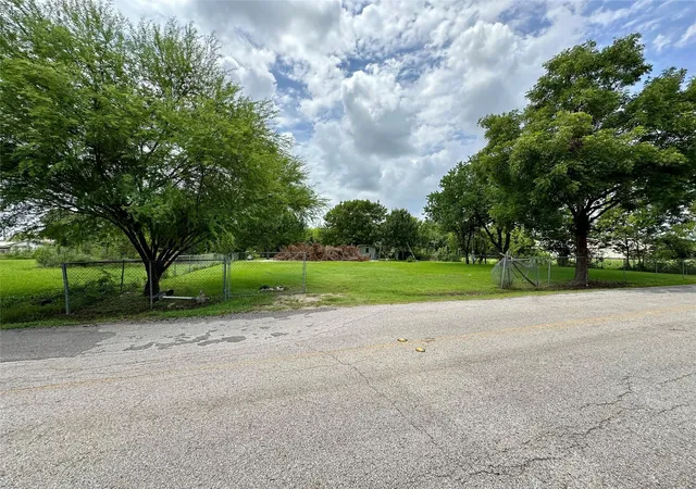 Photo 1 of Land for sale at 16020 1/2 Sam Brookins St, Sugar Land, TX 77498 | MLS# 59239062 | Listing updated on 2026-07-31
