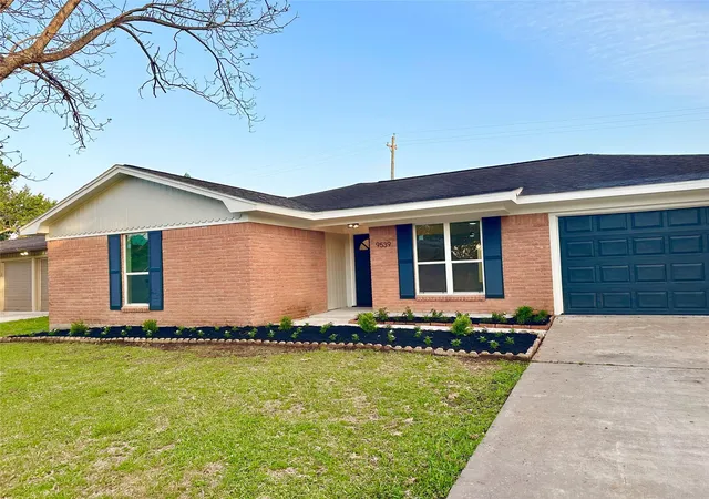 Homes for sale in Houston, TX | 9539 Beverlyhill St, Houston, TX 77063 | MLS# 34731540