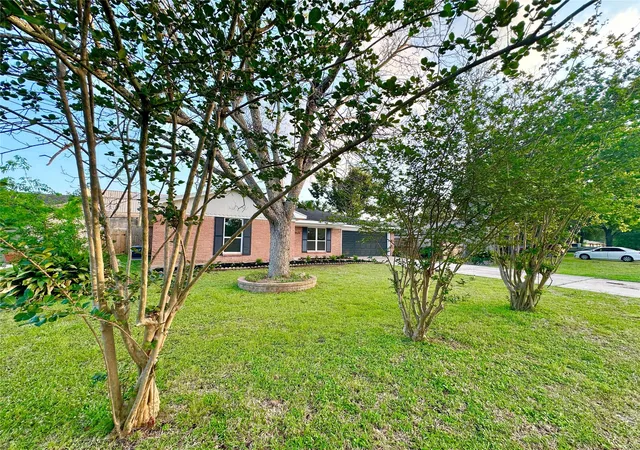 Homes for sale in Houston, TX | 9539 Beverlyhill St, Houston, TX 77063 | MLS# 34731540