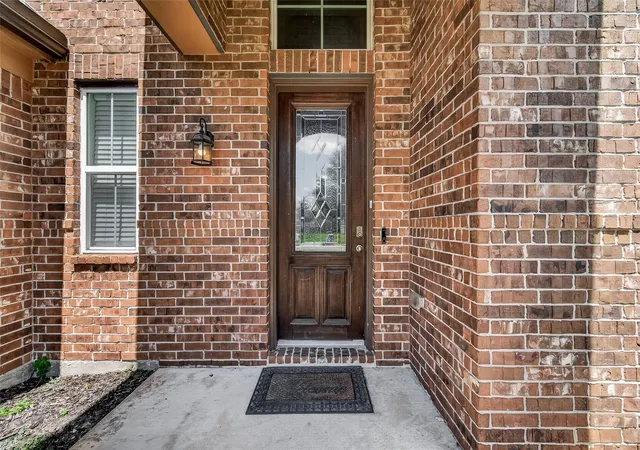 Photo 3 of Single family home for sale at 1914 Walnut Green Cir, Rosenberg, TX 77471 | MLS# 24917560 | Listing updated on 2026-10-05