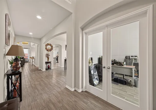 Photo 3 of Single family home for sale at 1914 Walnut Green Cir, Rosenberg, TX 77471 | MLS# 24917560 | Listing updated on 2026-10-05