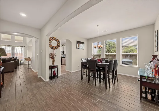 Photo 4 of Single family home for sale at 1914 Walnut Green Cir, Rosenberg, TX 77471 | MLS# 24917560 | Listing updated on 2026-10-05