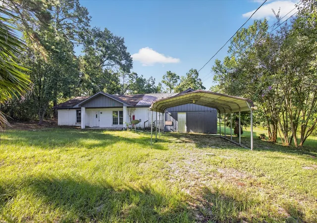 3rd image of 242 Bishop, Livingston, TX 77351 | MLS# 56326101