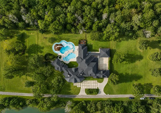 34th image of 25910 Haven Lake Dr, Tomball, TX 77375 | MLS# 68461415