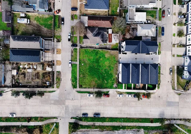 2nd image of 1504 Everett St, Houston, TX 77009 | MLS# 13532604